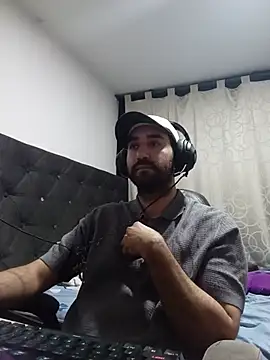 coolfriki online show from 05/16/26, 01:37