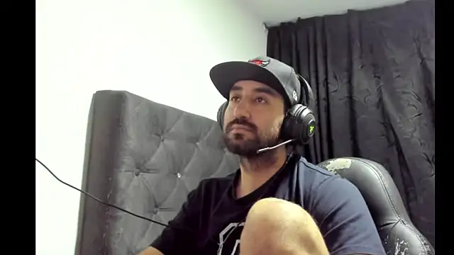 coolfriki online show from 11/09/25, 02:37