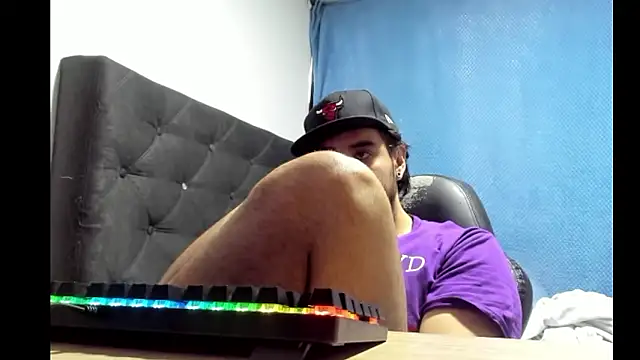 Snapshot of coolfriki chatting on 01/31/26, 07:12 coolfriki online show from 01/31/26, 07:12