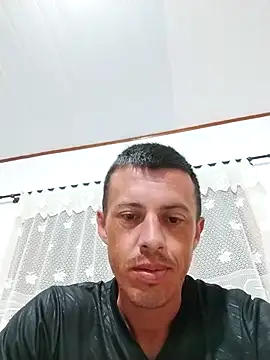 Snapshot of Kj_amores chatting on 10/28/25, 10:31 Kj amores online show from 10/28/25, 10:31