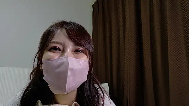 Snapshot of mio_k1 chatting on 11/13/25, 01:26 mio k1 online show from 11/13/25, 01:26