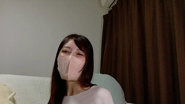 Snapshot of mio_k1 chatting on 10/20/25, 12:17 mio k1 online show from 10/20/25, 12:17