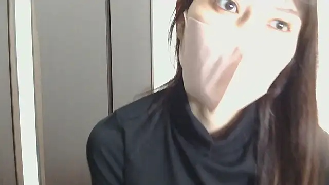 Snapshot of mio_k1 chatting on 10/15/25, 12:57 mio k1 online show from 10/15/25, 12:57