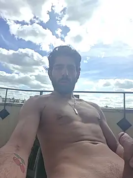 Liroow online show from 04/16/26, 01:23