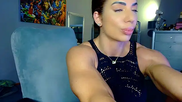 Alesyamuscledollxh online show from 04/13/26, 05:28