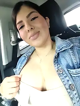 Alexa Jhomson online show from 10/10/25, 05:25