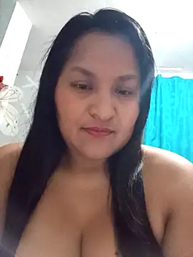 lucia00xx online show from 12/17/25, 09:25