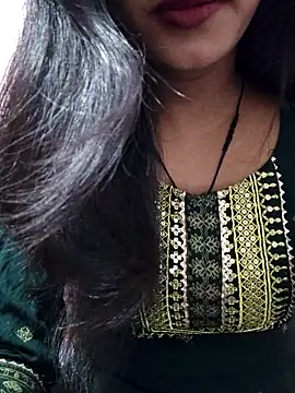 Snapshot of anjali2351 chatting on 04/13/26, 01:15 anjali2351 online show from 04/13/26, 01:15