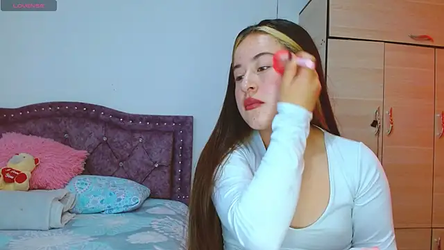 Hanssel tess online show from 10/08/25, 01:56