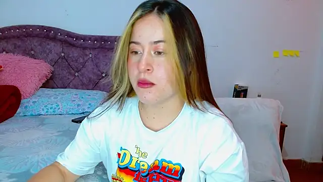 Hanssel tess online show from 11/06/25, 06:23