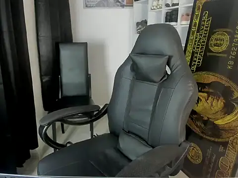 Baby Latin online show from 10/30/25, 03:16