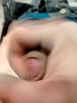 Snapshot of Damian1234da chatting on 11/04/25, 04:05 Damian1234da online show from 11/04/25, 04:05