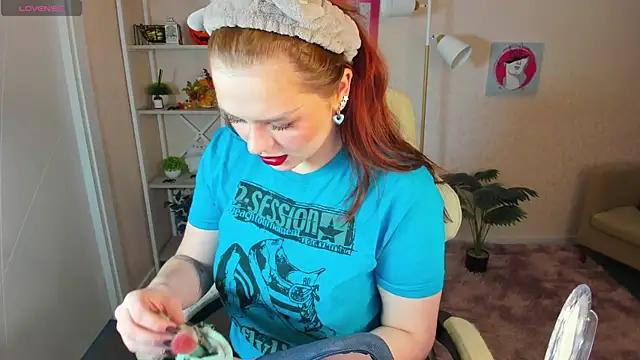 Barbara Mitchel online show from 12/03/25, 09:42