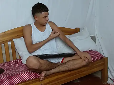 Snapshot of deivy_skinny01 chatting on 10/28/25, 08:30 deivy skinny01 online show from 10/28/25, 08:30