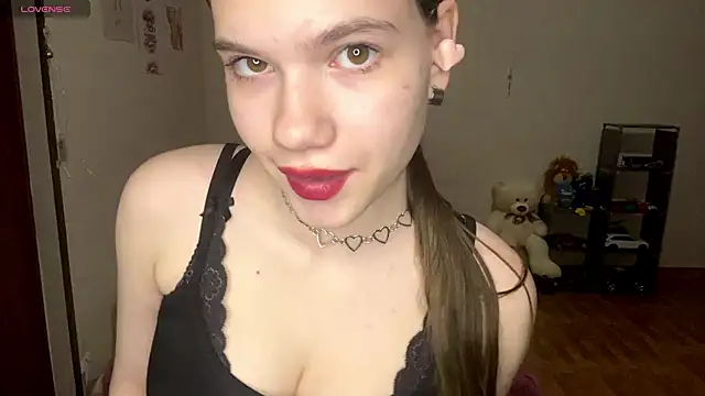 AlmetaBradicich online show from 11/14/25, 03:48