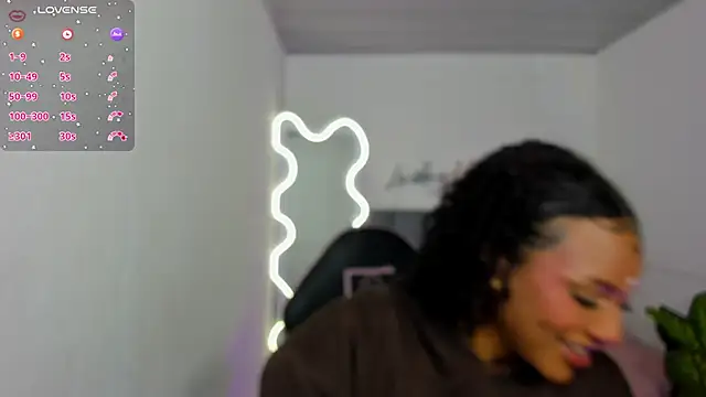 THIANA TAY online show from 10/23/25, 02:32