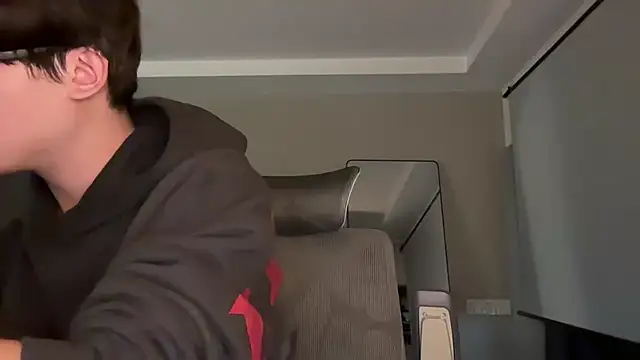 iambennet online show from 12/14/25, 09:37