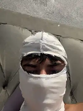 lain213 online show from 10/24/25, 08:41