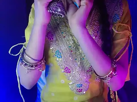 Snapshot of Roiseeee chatting on 02/26/26, 04:56 Roiseeee online show from 02/26/26, 04:56