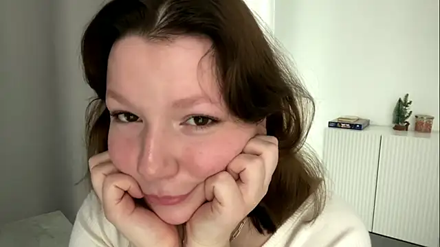 TamekiaSamii online show from 11/08/25, 07:12