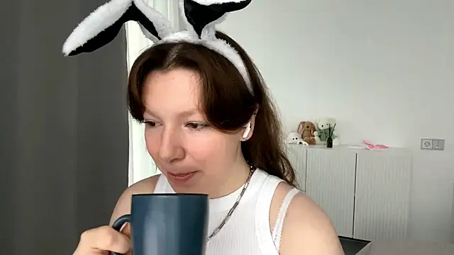 TamekiaSamii online show from 12/18/25, 07:13