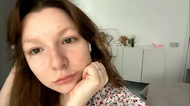 TamekiaSamii online show from 12/17/25, 07:13