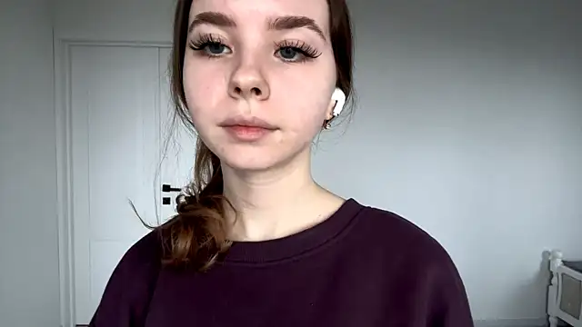 EhtelBiondi online show from 12/18/25, 08:19