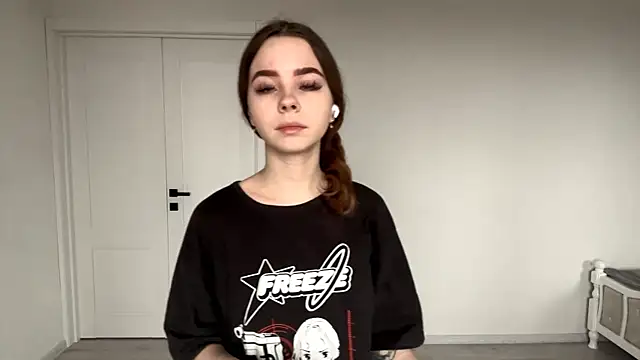 EhtelBiondi online show from 12/04/25, 08:13