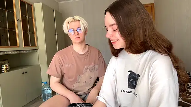 EhtelBiondi online show from 04/04/26, 08:43