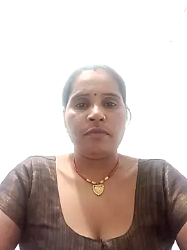 Snapshot of Nm_sanjna chatting on 10/20/25, 04:29 Nm sanjna online show from 10/20/25, 04:29