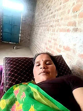 Snapshot of Nm_sanjna chatting on 06/09/26, 03:40 Nm sanjna online show from 06/09/26, 03:40