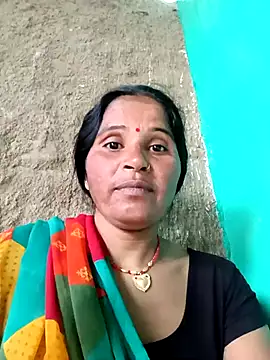 Snapshot of Nm_sanjna chatting on 10/13/25, 09:11 Nm sanjna online show from 10/13/25, 09:11