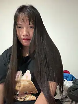 TrangNemo online show from 10/25/25, 11:53