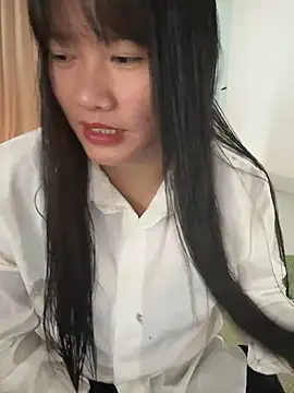 TrangNemo online show from 11/11/25, 01:00