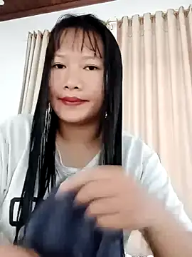 TrangNemo online show from 10/10/25, 12:44