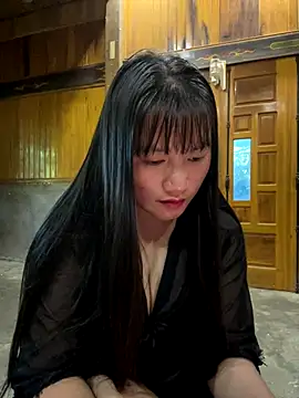 TrangNemo online show from 10/22/25, 07:52