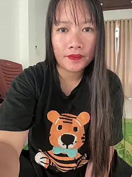 TrangNemo online show from 12/21/25, 07:54