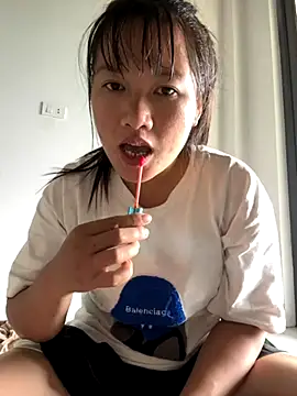 TrangNemo online show from 10/21/25, 05:40