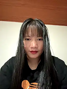 TrangNemo online show from 11/04/25, 06:17