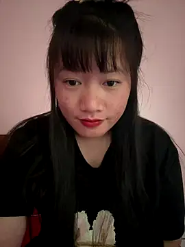 TrangNemo online show from 11/26/25, 08:47