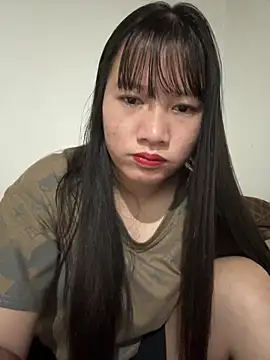 TrangNemo online show from 12/17/25, 12:59