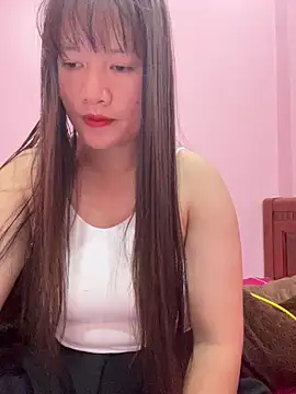 TrangNemo online show from 11/17/25, 10:03