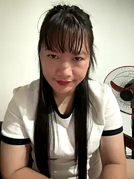 TrangNemo online show from 12/19/25, 10:50