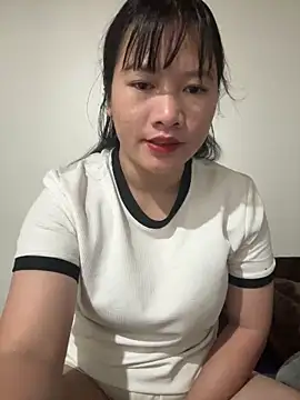 TrangNemo online show from 12/19/25, 10:56