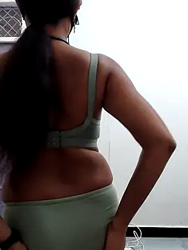 Miya sistar online show from 01/07/26, 11:15