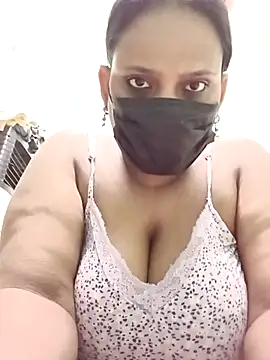 Snapshot of Puja_bhabhi_hot chatting on 10/29/25, 01:37 Puja bhabhi hot online show from 10/29/25, 01:37