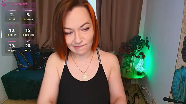 Snapshot of Serena_Foxxx chatting on 05/08/26, 02:15 Serena Foxxx online show from 05/08/26, 02:15