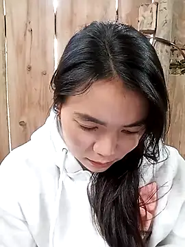 kun-love online show from 10/28/25, 02:23