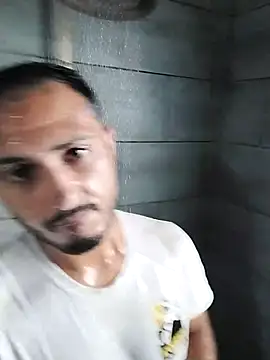 Snapshot of chocoman3 chatting on 10/07/25, 12:28 chocoman3 online show from 10/07/25, 12:28