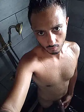 Snapshot of chocoman3 chatting on 11/04/25, 10:30 chocoman3 online show from 11/04/25, 10:30